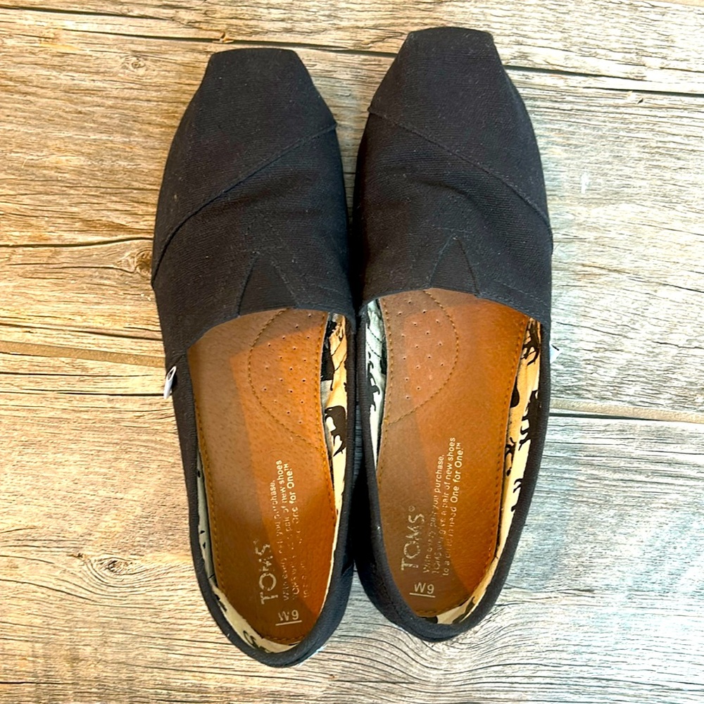 Black Tom’s Shoes